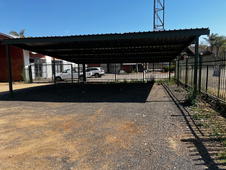 To Let commercial Property for Rent in Melodie North West